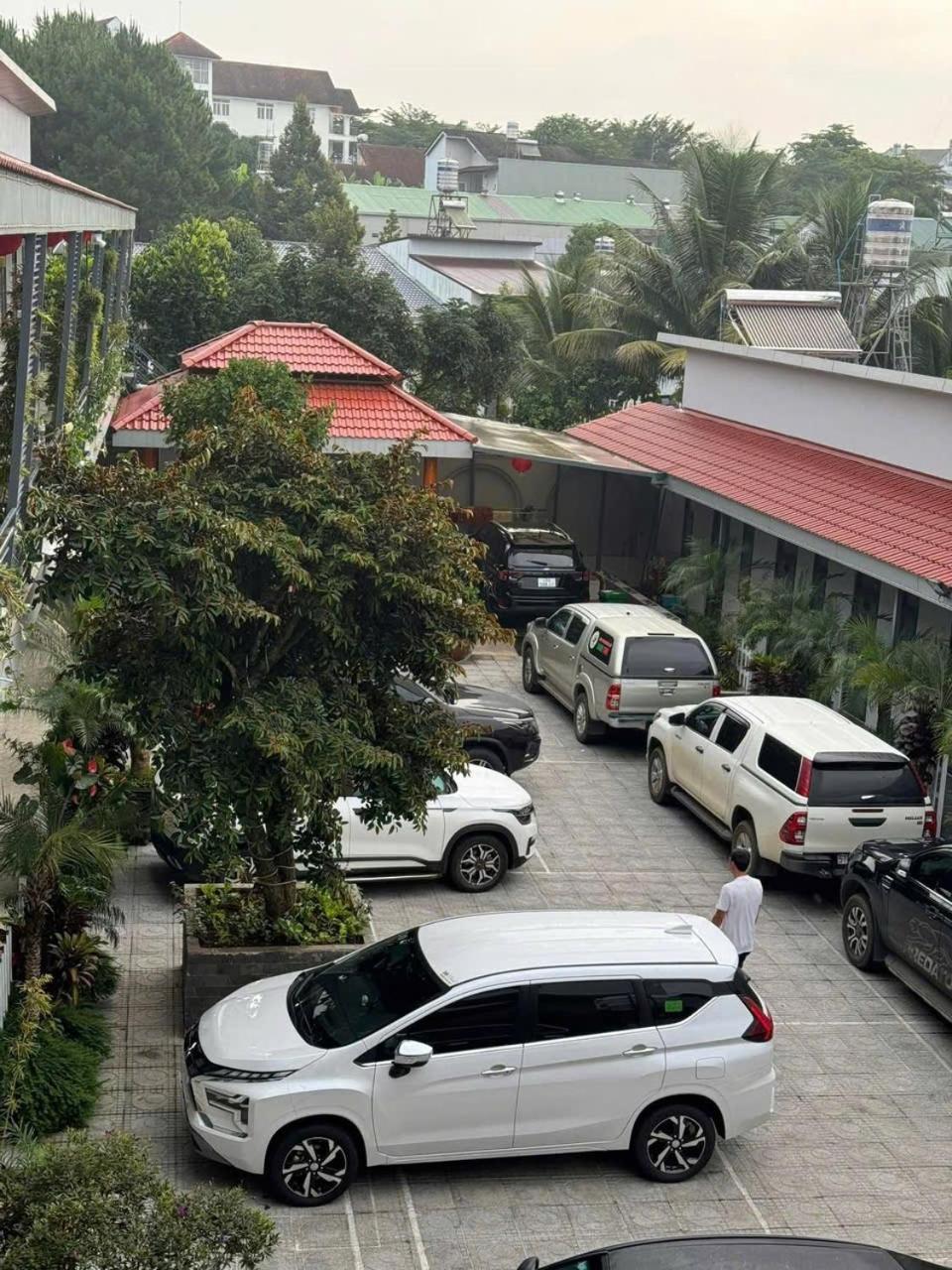 Nam Anh Hotel Баолок Экстерьер фото